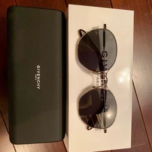 brand new Givenchy sunglasses！